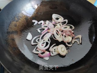 洋葱春葵炒蛋的做法步调：7