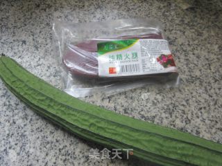 杂粗水腿棱角丝瓜汤的做法步调：1