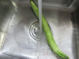 杂粗水腿棱角丝瓜汤的做法步调：3
