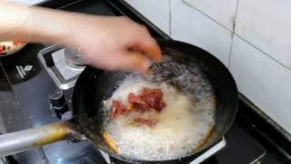 过油肉拌里的做法步调：5