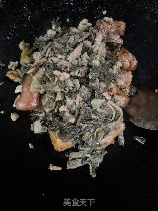 梅菜焖猪足的做法步调：8
