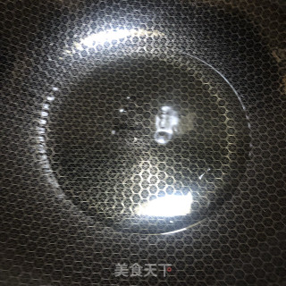 焖比目鱼的做法步调：4