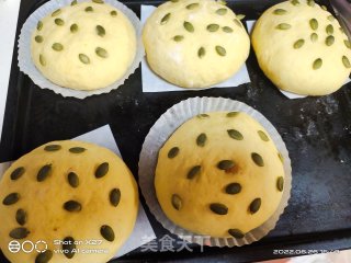 北瓜蛋黄瓜子里包的做法步调：10