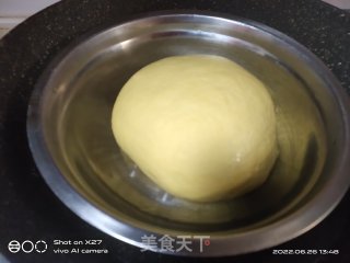 北瓜蛋黄瓜子里包的做法步调：4