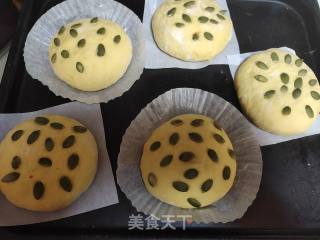 北瓜蛋黄瓜子里包的做法步调：9