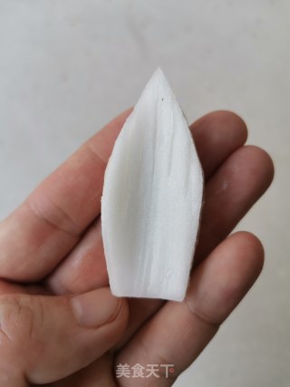 荷花鱼泥豆腐的做法步调：2