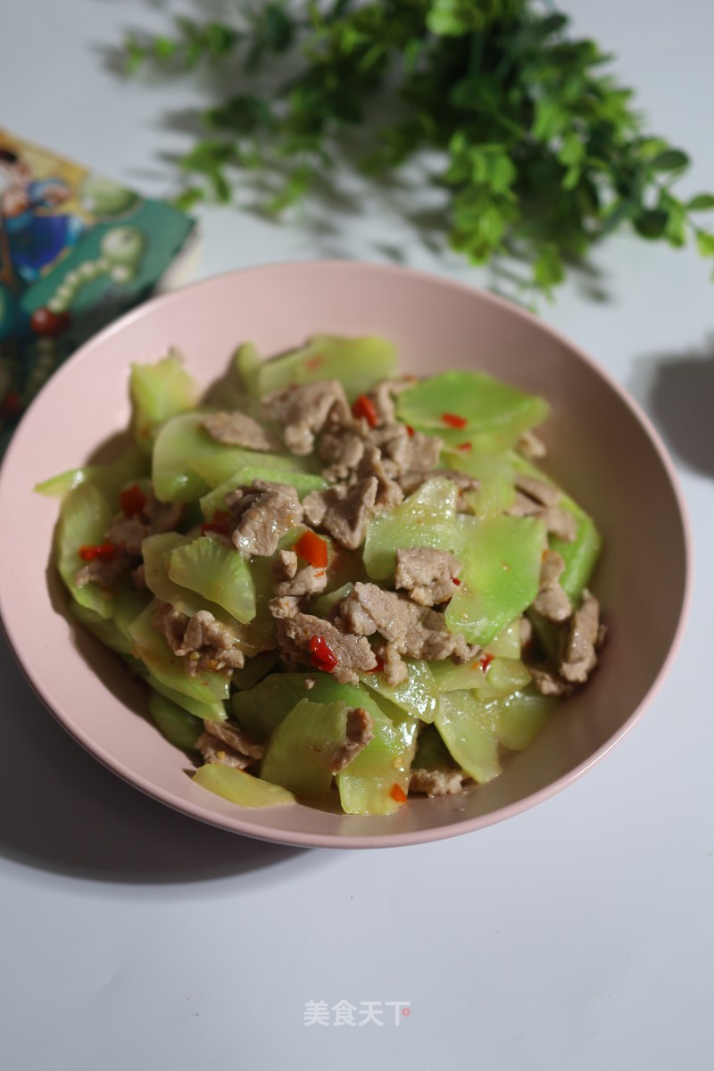 肉片炒莴笋的做法