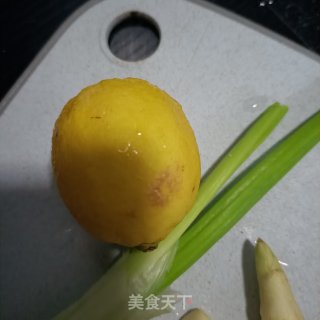 捞汁花甲的做法步调：6