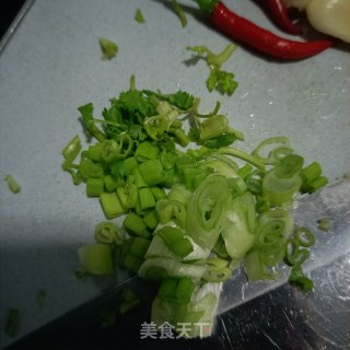 捞汁花甲的做法步调：8