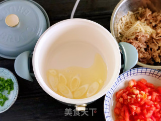 浓汤番茄肥牛卷的做法步调：3