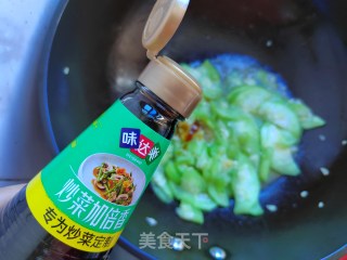 丝瓜炒蛋的做法步调：6