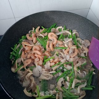 海米韭苔炒秀珍菇的做法步调：14