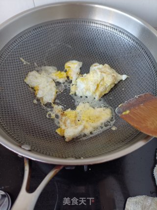 肉终鸡枞花煎蛋汤的做法步调：4