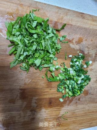 明月草小葱鸡蛋煎饼的做法步调：2