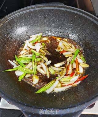 洋葱炒牛肉的做法步调：11