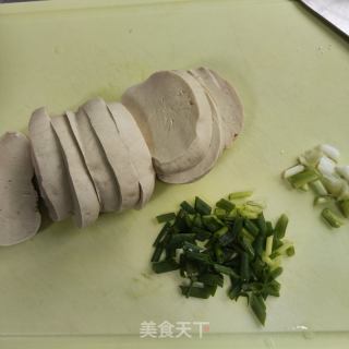 鸡胸肉烧素鸡的做法步调：2