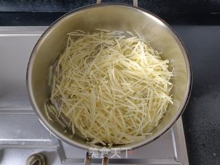 酸辣土豆丝的做法步调：8