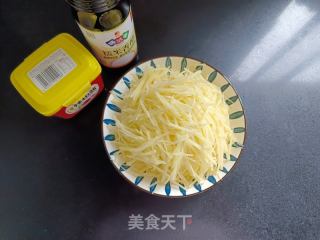 酸辣土豆丝的做法步调：1