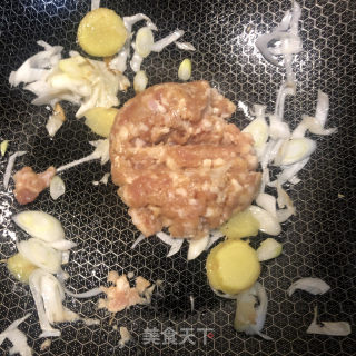 肉终炒里的做法步调：6