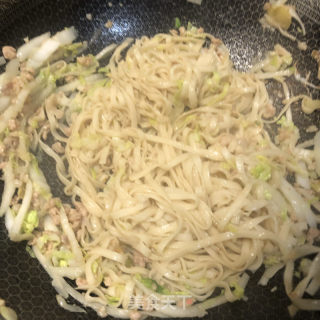 肉终炒里的做法步调：11