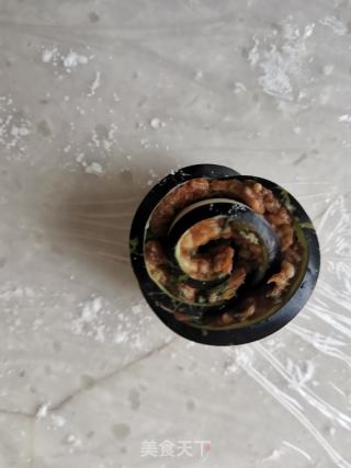 玫瑰花茄盒的做法步调：7