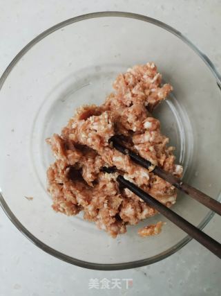 玫瑰花茄盒的做法步调：1
