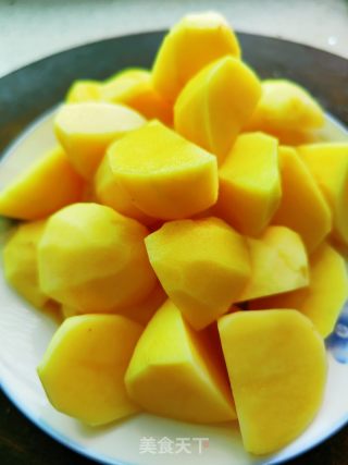 白烧土豆的做法步调：3