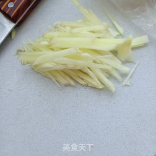 子姜拌烤肠的做法步调：3