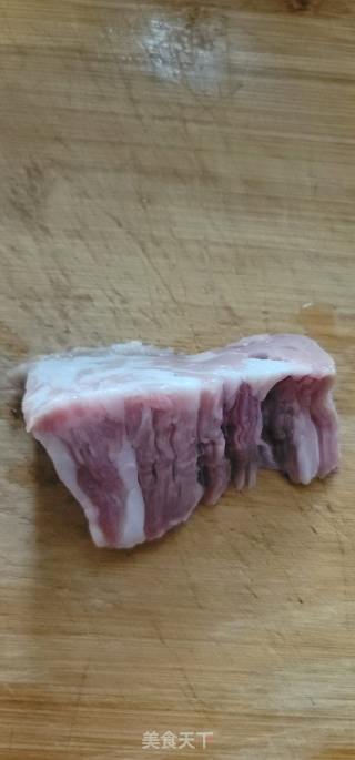 雪花牛肉炒意里的做法步调：2