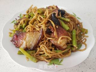 豇豆腊肉卤里的做法步调：11