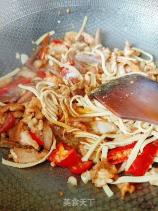 千张丝炒肉的做法步调：9