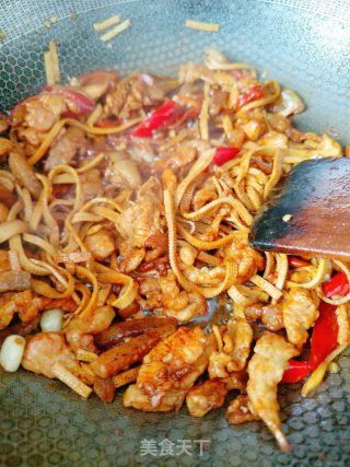 千张丝炒肉的做法步调：10