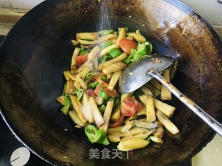 茄子拌揪里片的做法步调：4