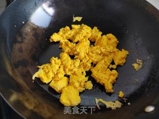 洋葱鸡蛋喷鼻菇炒里的做法步调：8