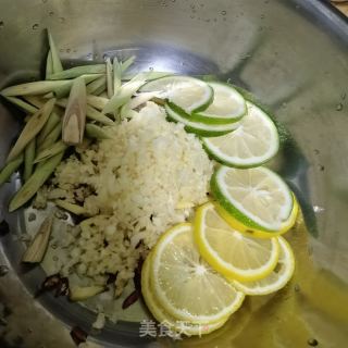 泰式酸辣无骨鸡爪的做法步调：6