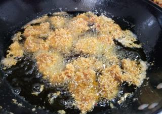 喷鼻酥肉片的做法步调：8