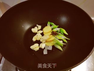 酱焖泥鳅的做法步调：3