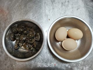 燕子盏蒸蛋  的做法步调：1