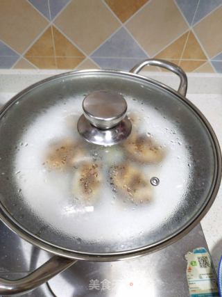 鲍鱼蒸粉丝的做法步调：9