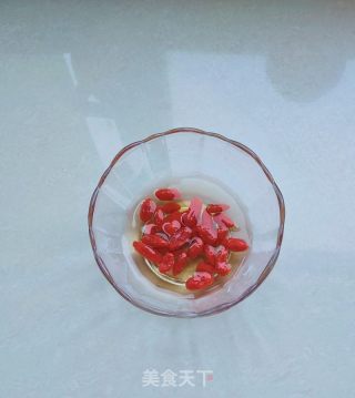 黄金菇排骨汤的做法步调：3