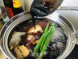 卤味肘子的做法步调：11