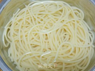 虾仁心蘑钱袋蛋意里的做法步调：5