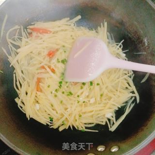 醋溜土豆丝的做法步调：9