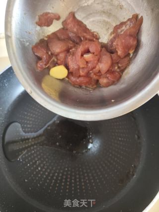 肉片炒菜花的做法步调：5