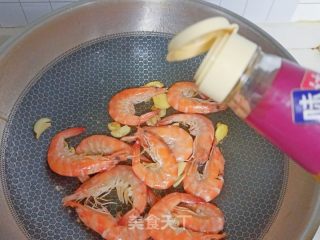 油焖年夜虾的做法步调：4