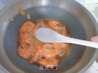 油焖年夜虾的做法步调：5
