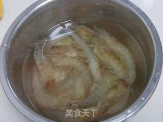 油焖年夜虾的做法步调：1
