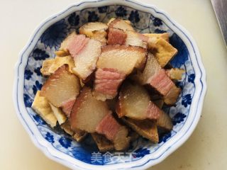 腊肉蒸豆腐干的做法步调：3