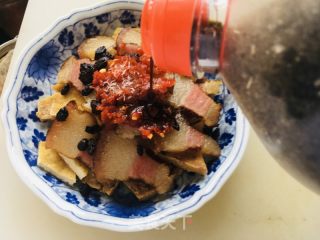 腊肉蒸豆腐干的做法步调：8