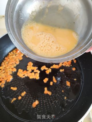 黄花菜蛋炒饭的做法步调：6
